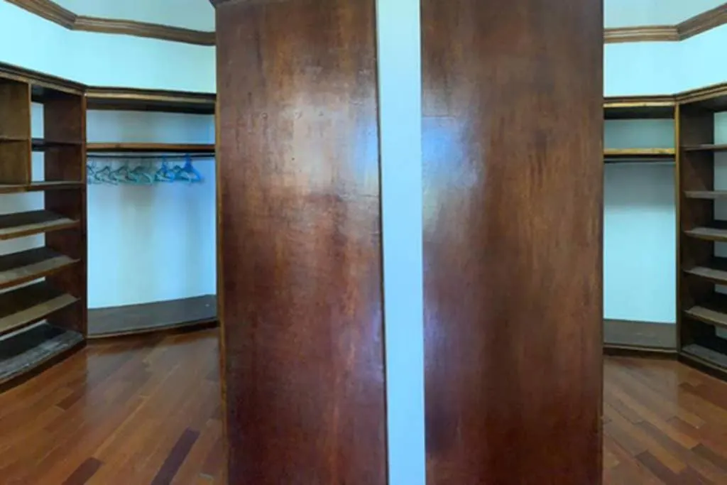 Villa Xona 캐스트리스